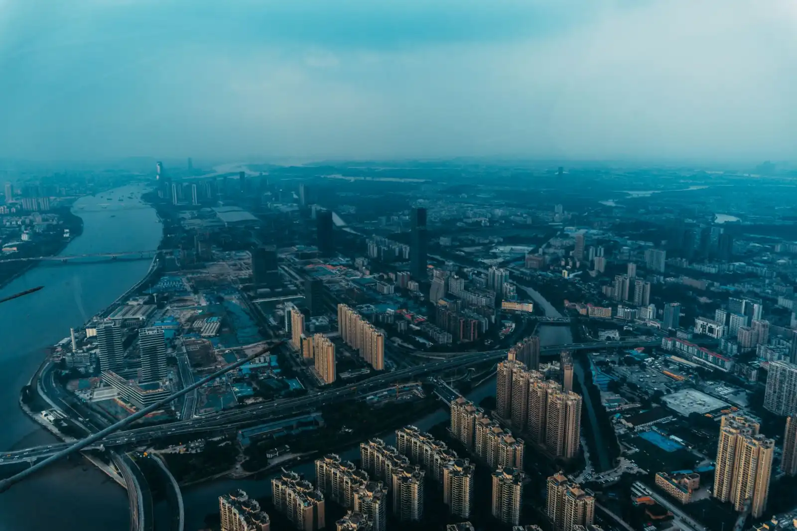 装配流水线水线布局设计要点：重庆制造企业产线配套的技术解析