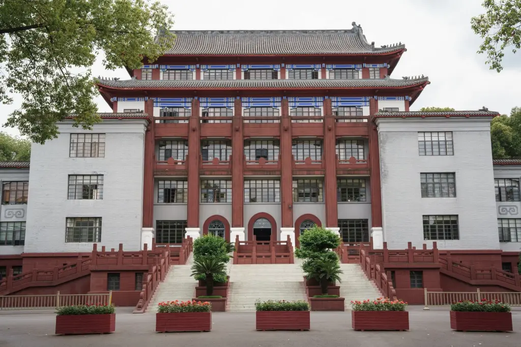 非标定制工位器具在装配产线中的技术应用解析
